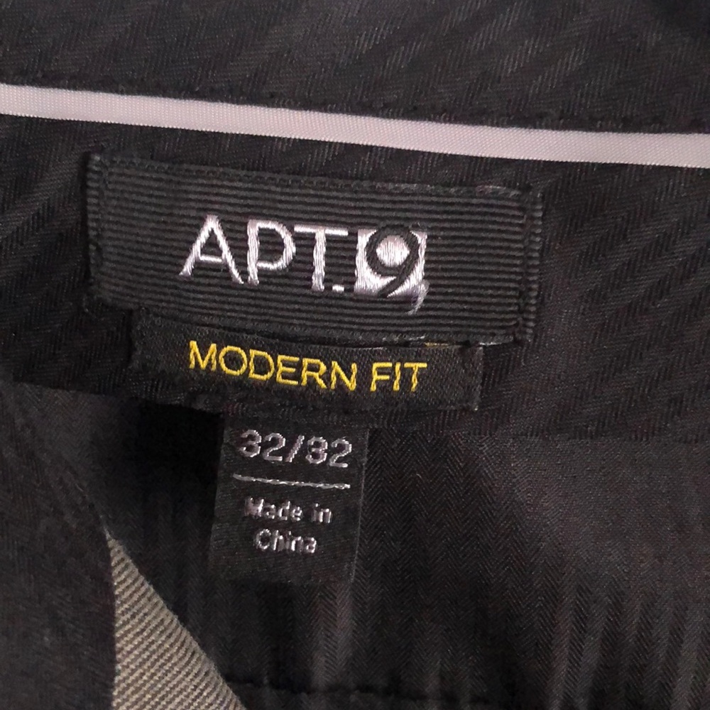 Apt 9 . Modern Fit 32/32 men’s dress pant